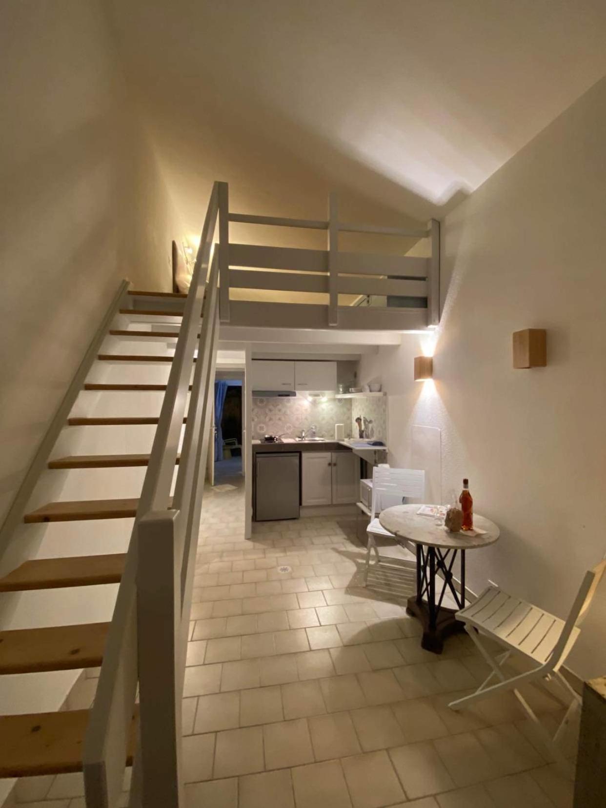 Charming House Close To The Plage Des Huttes Chaucre Exterior photo